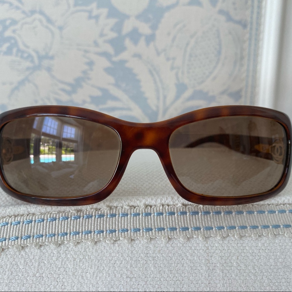 Glamorous Vintage Chanel Sunglasses!